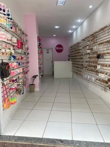 Montagem e mercadorias bijuteria 