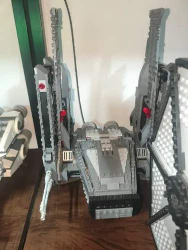 75104 - Kylo Ren's Command Shuttle LEGO
