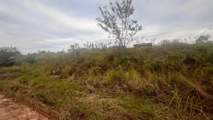 Terreno ( Em loteamento) à Venda, 360m² - Bairro São Defende em Criciúma