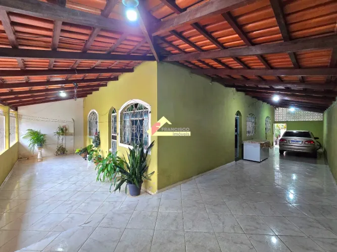 Casa à venda, 3 quartos, 4 vagas, Manoel Valinhas - Divinópolis/MG