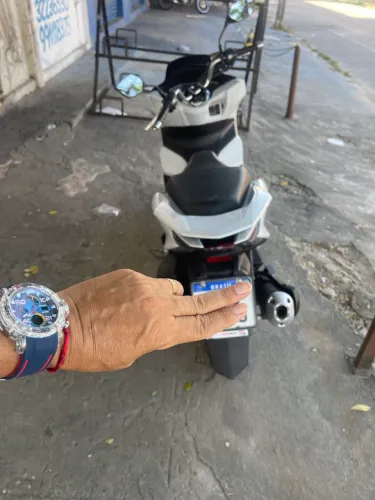 Vendo pcx , muito nova único dono