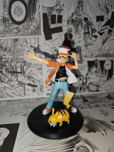 OPORTUNIDADE | Boneco Red e Pikachu Pokemon Colecionavel Premium