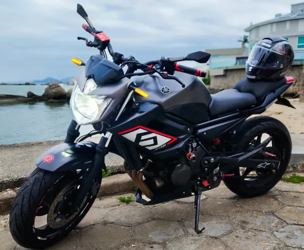 Yamaha XJ6 2018 - Impecável - 28.000 km - IPVA Pago