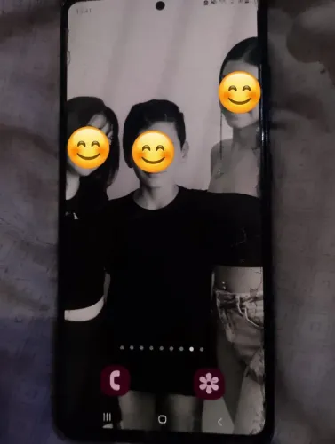 vendo celular semi novo SANSUNG S20 FE PERFEITO ESTADO