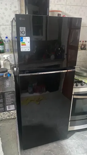 Geladeira Frost Free LG preta