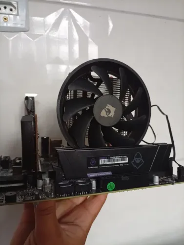 Processador i5 14400 + 16gb de ram + Placa de vídeo 745 4gb