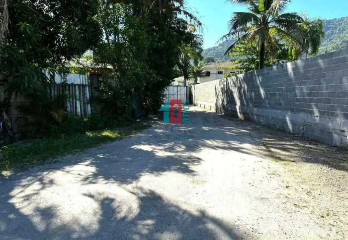 Vargem Pequena | Galpão