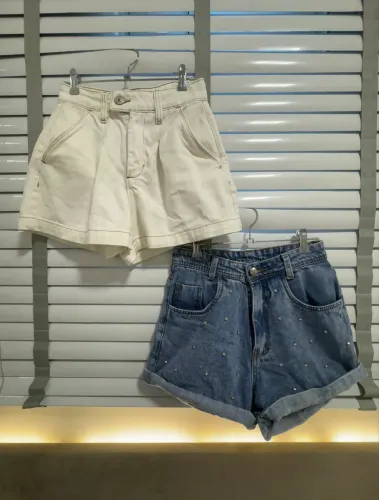 Dois Shorts jeans