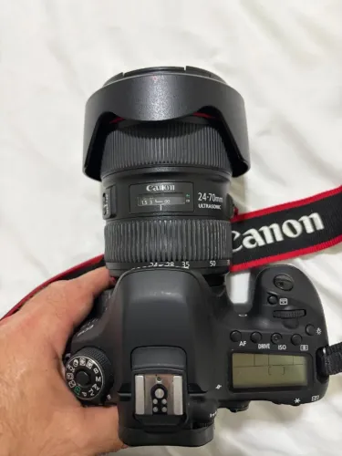 KIT - Câmera DSLR Canon 80D + Lente Canon EF 24-70 2.8 Série L ii