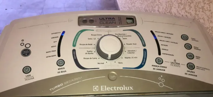 Eletrolux Maquina de Lavar Roupa LBU15 (15 kg)