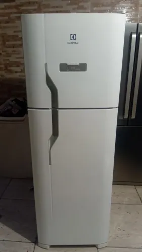 Electrolux DFN41 371L 127v 1300,00$