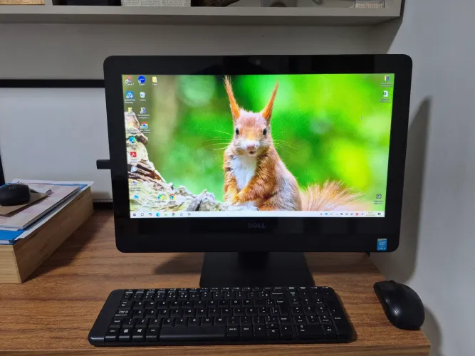 Computador All-in-One Dell OptiPlex 3030 Touchscreen - Core i5 / 8GB RAM / 500GB / Wi-Fi