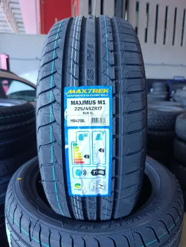 Pneu maxtrek 225/45R17 94w