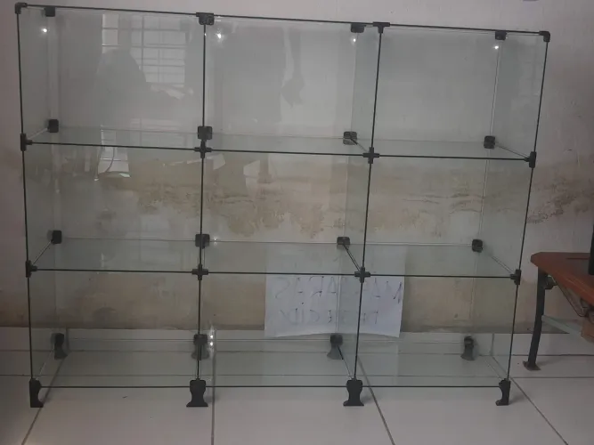 2 Colmeias de vidro + 20 prateleiras + 16 astes de alumínio