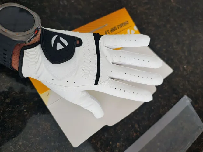 Luva Taylormade 24cm branca