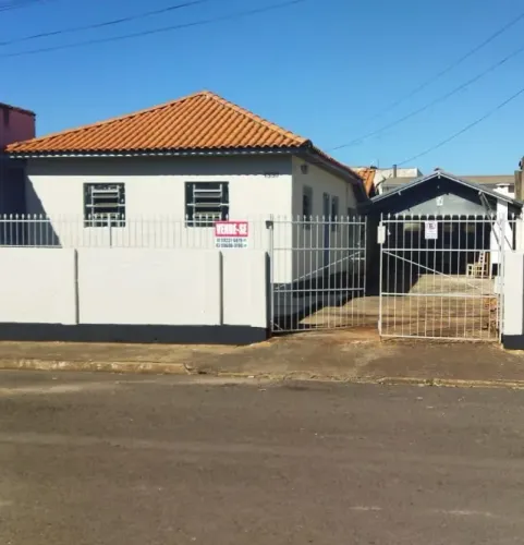 Casa Residencial a Venda em Carlópolis - Paraná