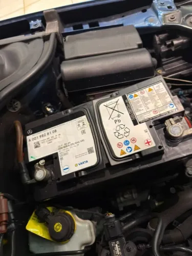 Bateria Mercedes Warta tecnologia AGM 80 Ah