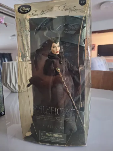 Barbie Malévola de colecionador original e lacrada