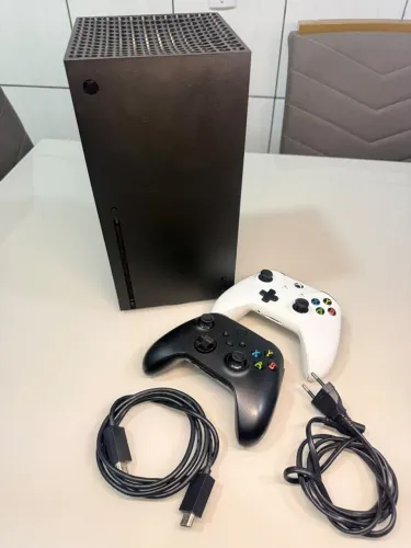 XBOX SERIES X + 2 CONTROLE (entrego)