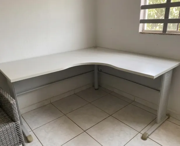 Mesa em L para Escritório / Home Office