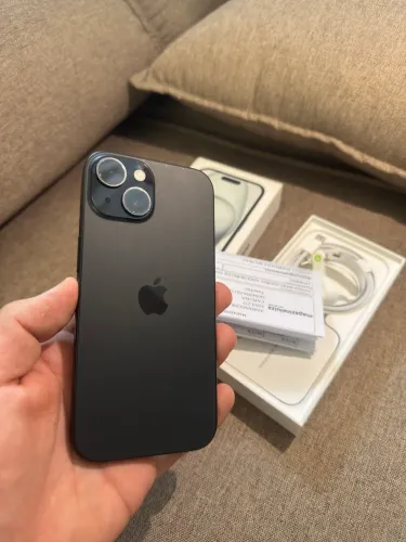 iPhone 15 128GB