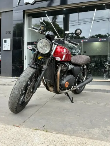 STREET TWIN 900