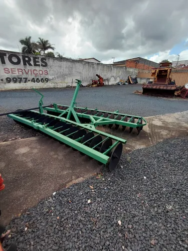 Grade niveladora Flutuante de 36 disco Munar