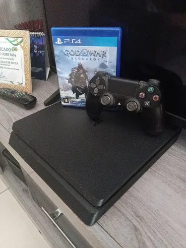 Ps4 *usado* com jogo (God of war Ragnarok) e controle incluso