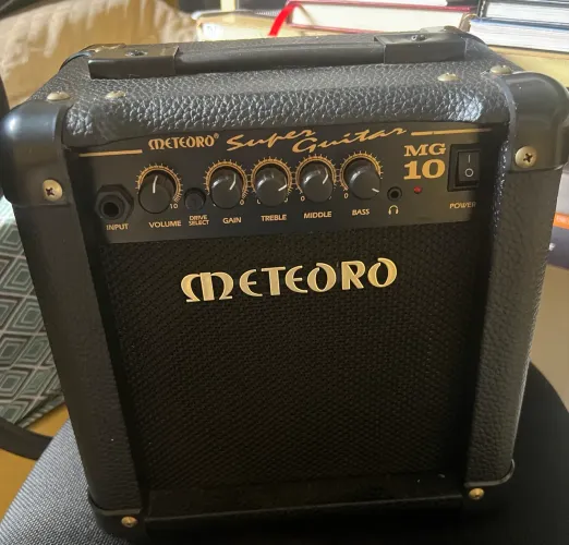 Amplificador Meteoro MG10