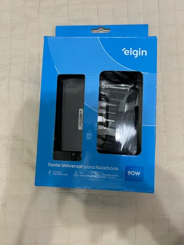 Fonte Universal para notebook Elgin