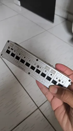 Vendo fonte pra pedais contrabaixo e guitraa
