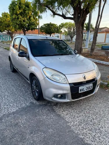 Renault Sandero Privilège Hi-flex 1.6 16V 5P AUT 2012