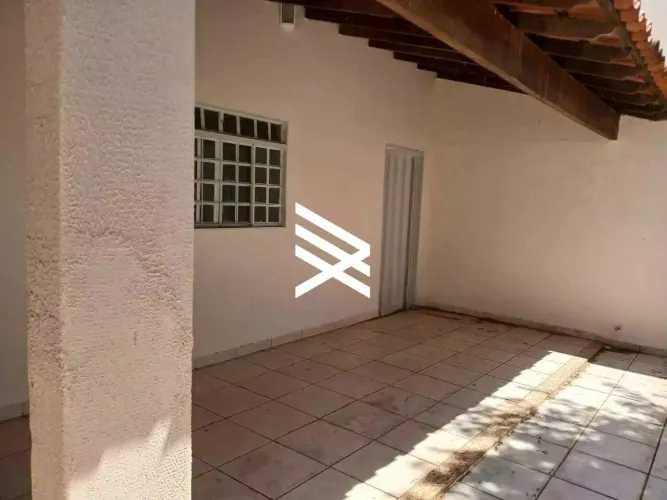 Casa residencial com 3 quartos para aluguel no Santa Mônica, Uberlândia