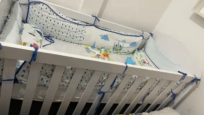 Berço Infantil Branco + Kit de Proteção Completo - R$ 300
