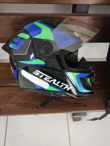 Vendo capacete pro Tork stealth concept