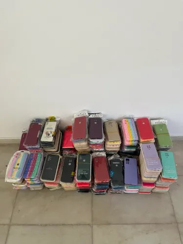 Lote com 500 capas de diversos modelos