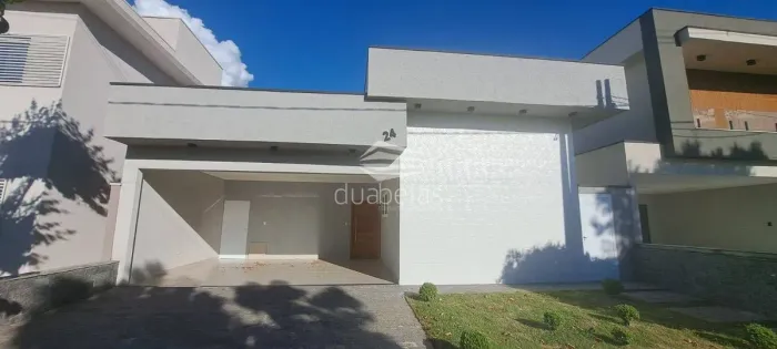 EXCELENTE IMOVEL EM CONDOMINIO FECHADO