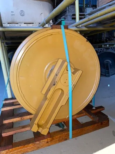 Roda Guia Escavadeira Cat 330/336