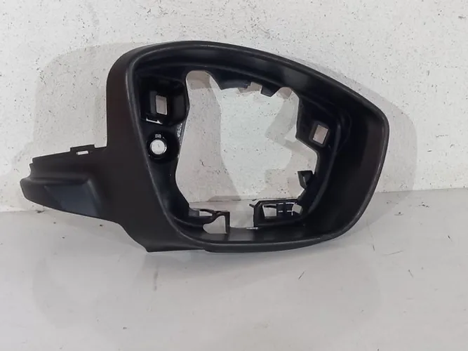 Moldura Retrovisor Peugeot 208  2012/2018 direito