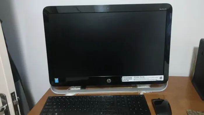 Desktop HP All In One 23-b210br