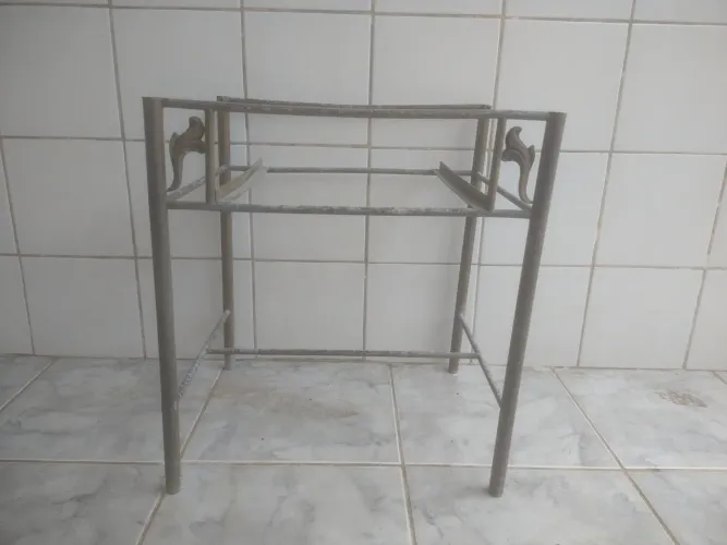 Mesinha de canto de cama de latão 