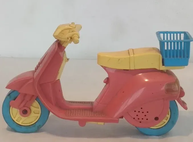 Lambreta - Biz - Barbie (Raro) 