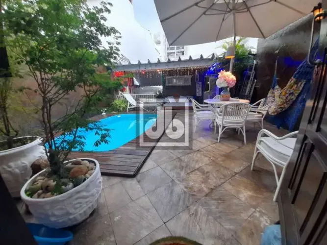 Ilha do Governador - Portuguesa - Casa Duplex - Piscina - Edícula - Sala - 3 Quartos - Suí