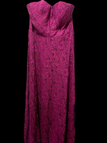 Lindo Vestido de Festa na cor roxo
