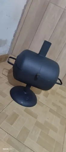 Churrasqueira Pequena A bafo