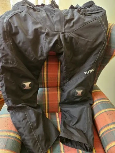 Calça Tutto GG  large para motociclista.