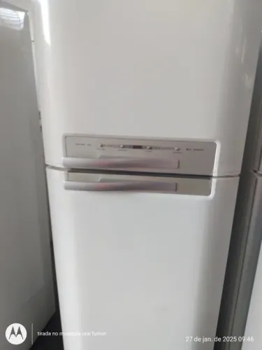 REFRIGERADOR ELECTROLUX DF 46 