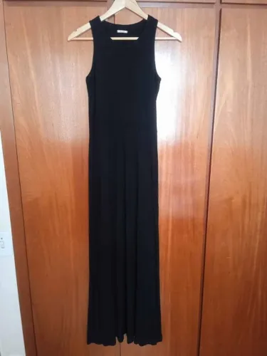 Tamanho G vestido longo preto com fenda no lado esquerdo