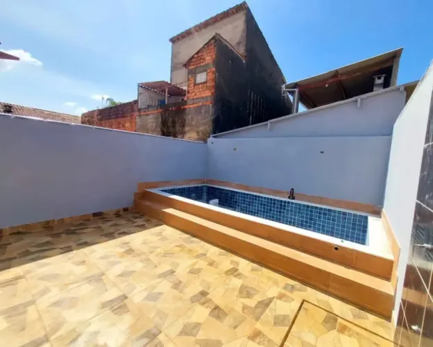 10 CASA NO SAO CRISTÓVÃO