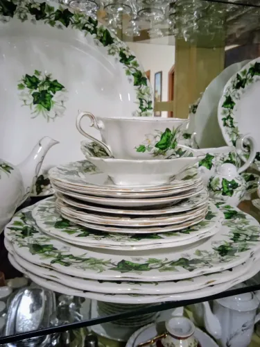 Jogo de Porcelana Original Royal Albert